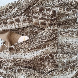 Long sleeve fashion blouse